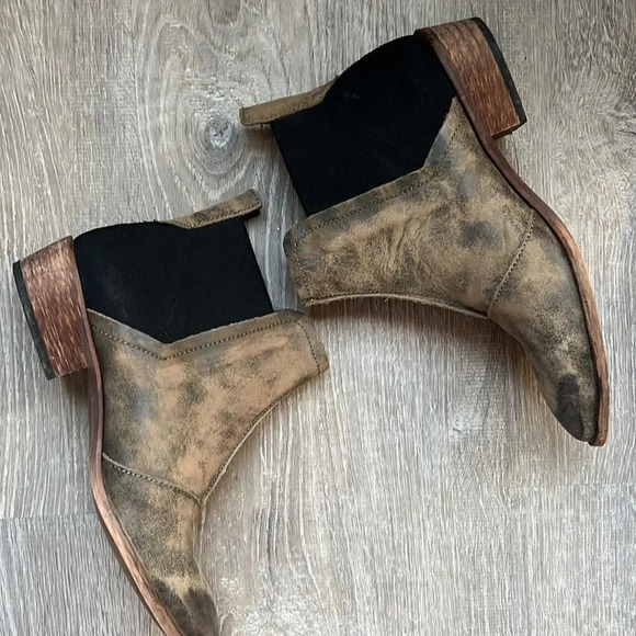 Free People Dark Horse Taupe Leather Ankle Chelsea Boots - Picture 4 of 10